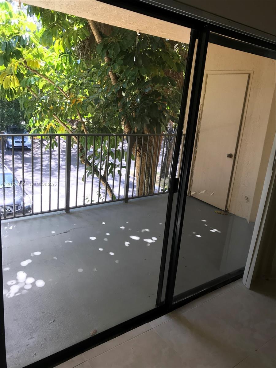 SUMMERBREEZE CONDO - Residential Lease