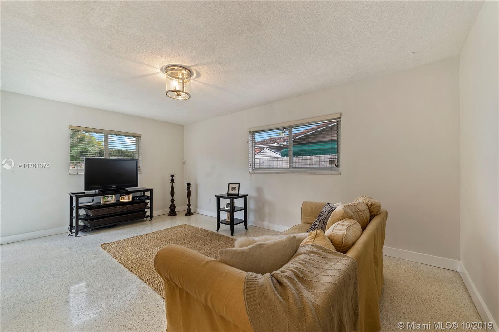 CANTELOPE SUB - Residential Lease