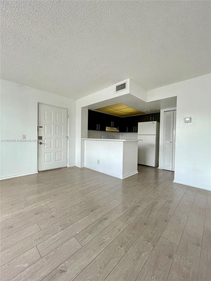 Spacious 1 bedroom, 1 bathroom apartment with 728 sq. ft. of living space and a private balcony, located in a highly desirable West Palm Beach community. This unit is less than a mile from the Palm Beach Outlets and offers direct access to the biking/walking path along Clear Lake, leading straight to Downtown CityPlace and Clematis Street. The community is well-maintained and conveniently located near shopping, dining, and major highways.