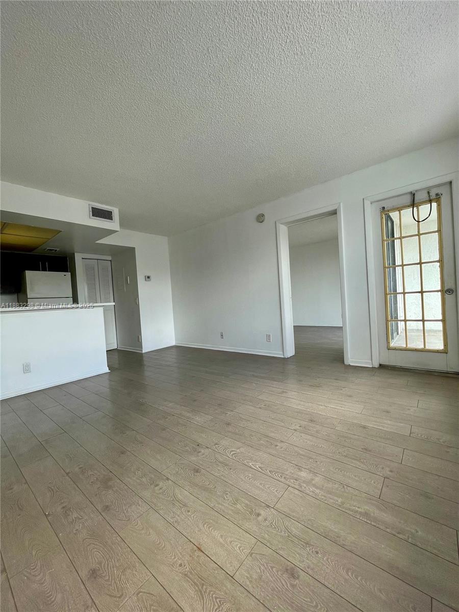 CLEAR LAKE CLUB CONDO - Residential Lease