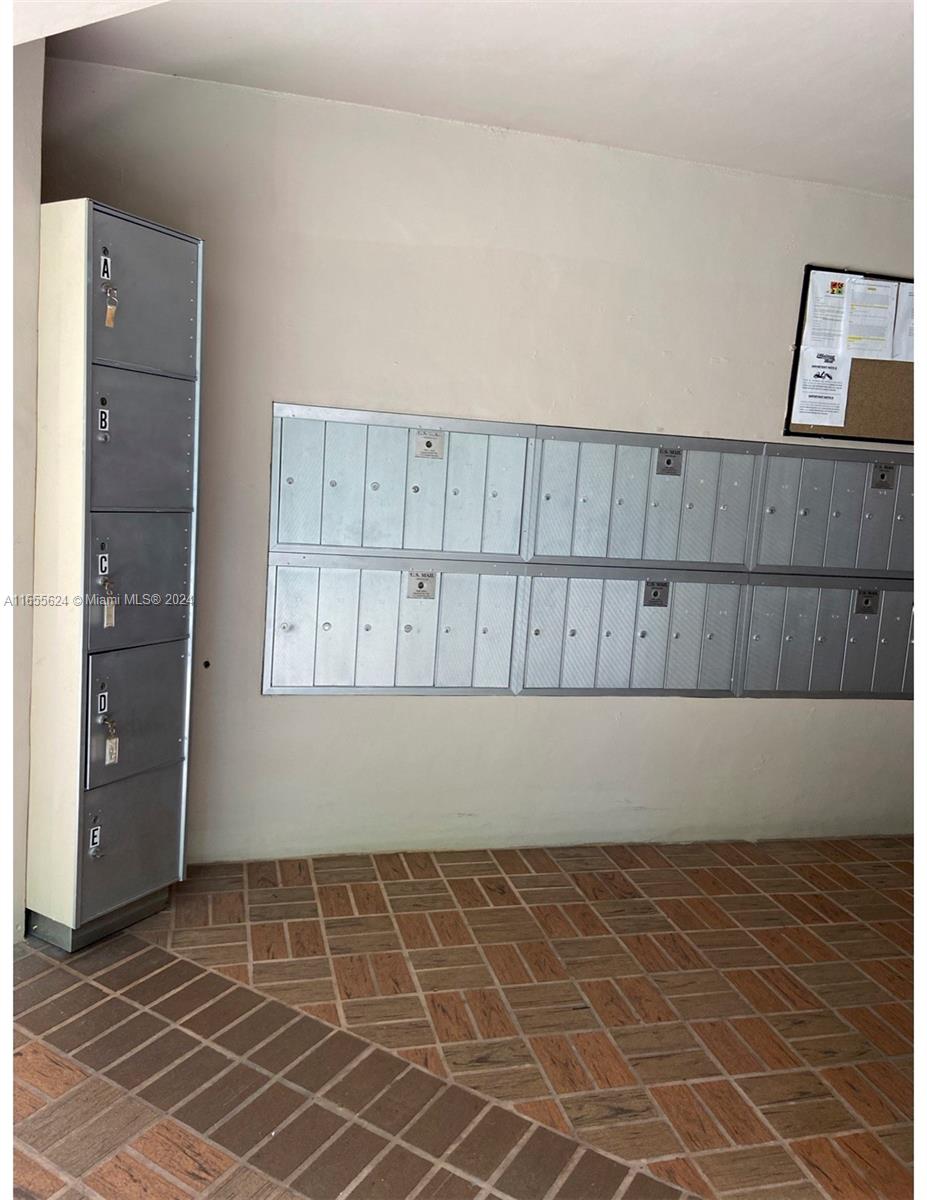 HORIZONS WEST CONDO #7 - Residential Lease