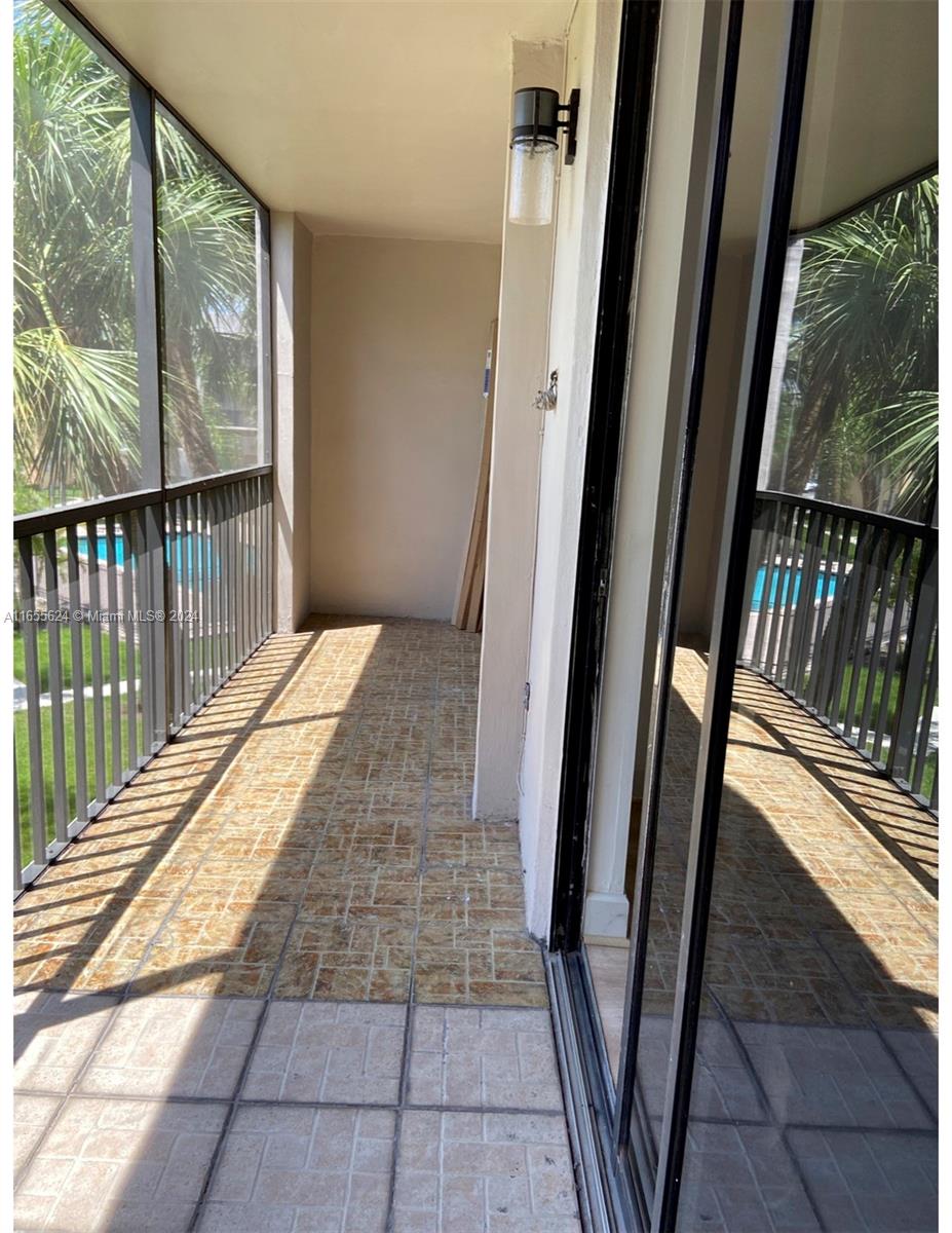 HORIZONS WEST CONDO #7 - Residential Lease