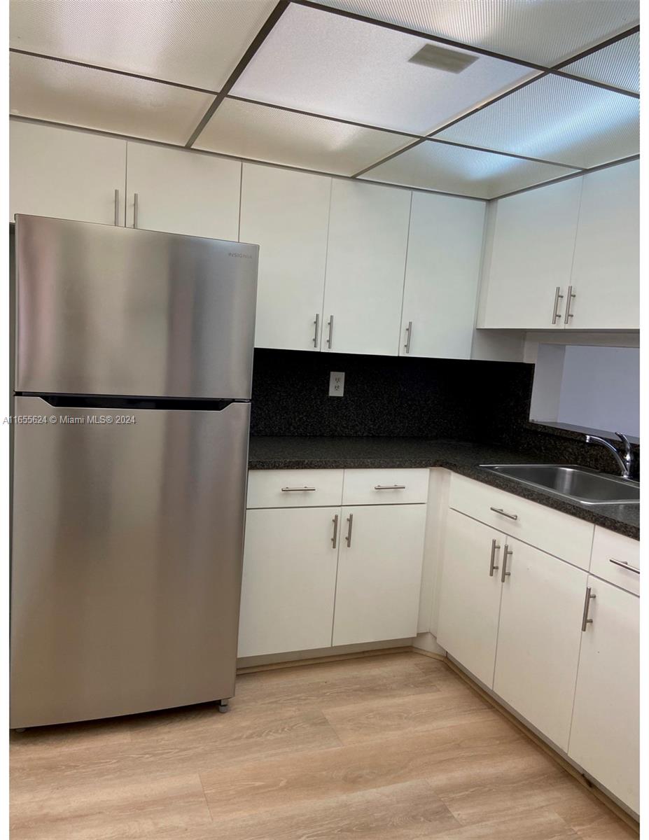 HORIZONS WEST CONDO #7 - Residential Lease