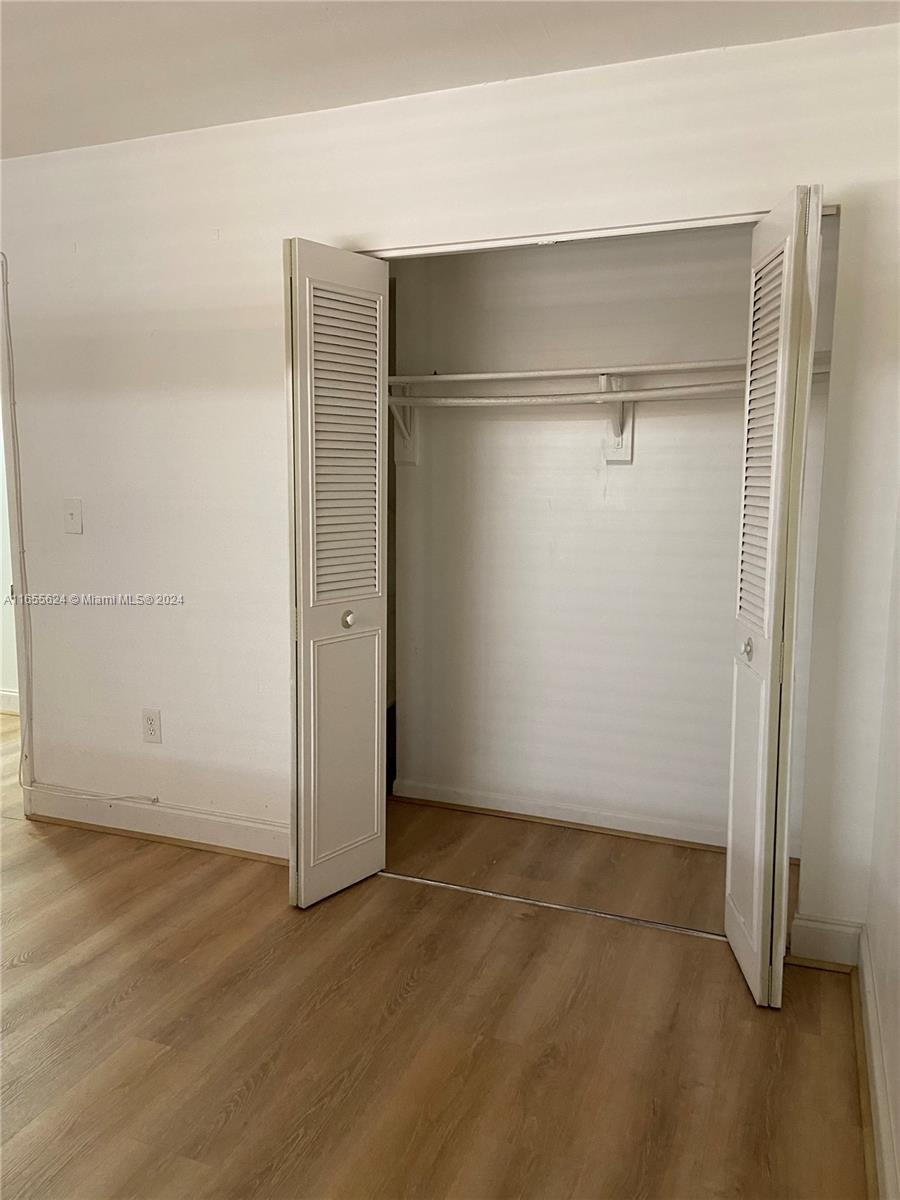 HORIZONS WEST CONDO #7 - Residential Lease