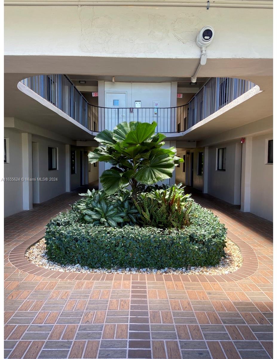 HORIZONS WEST CONDO #7 - Residential Lease