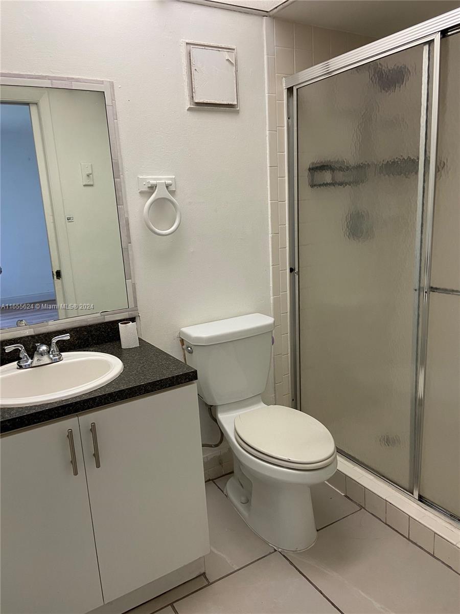 HORIZONS WEST CONDO #7 - Residential Lease