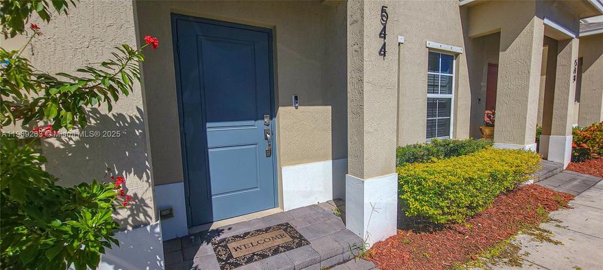 Beautiful 2-story townhome built in 2020 featuring 2 bedrooms / 2.5 baths, small fenced patio & 2 assigned parking spaces. Located in the desirable Keys Pointe community with resort-style amenities clubhouse, Olympic-size pool, gym, basketball & playground. Low HOA ($105/mo). Currently rented month-to-month at $2,400 per month = 6% cap rate for cash investors. FHA approved (fee-simple townhome) with no rental restrictions ideal for first-time buyers or investors, including international buyers. Close to the Florida Keys and major highways. Excellent income potential and location!