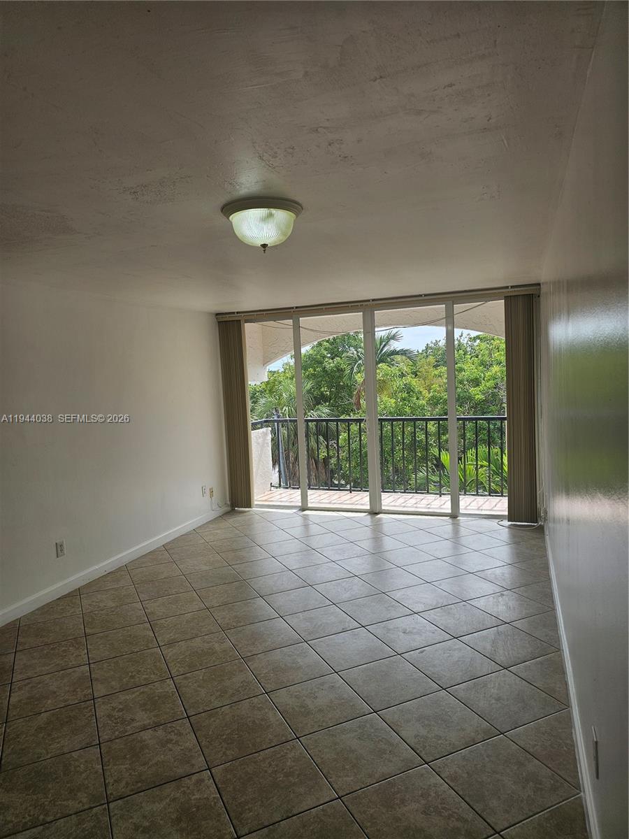 CORAL WAY GARDENS CONDO - Residential Lease