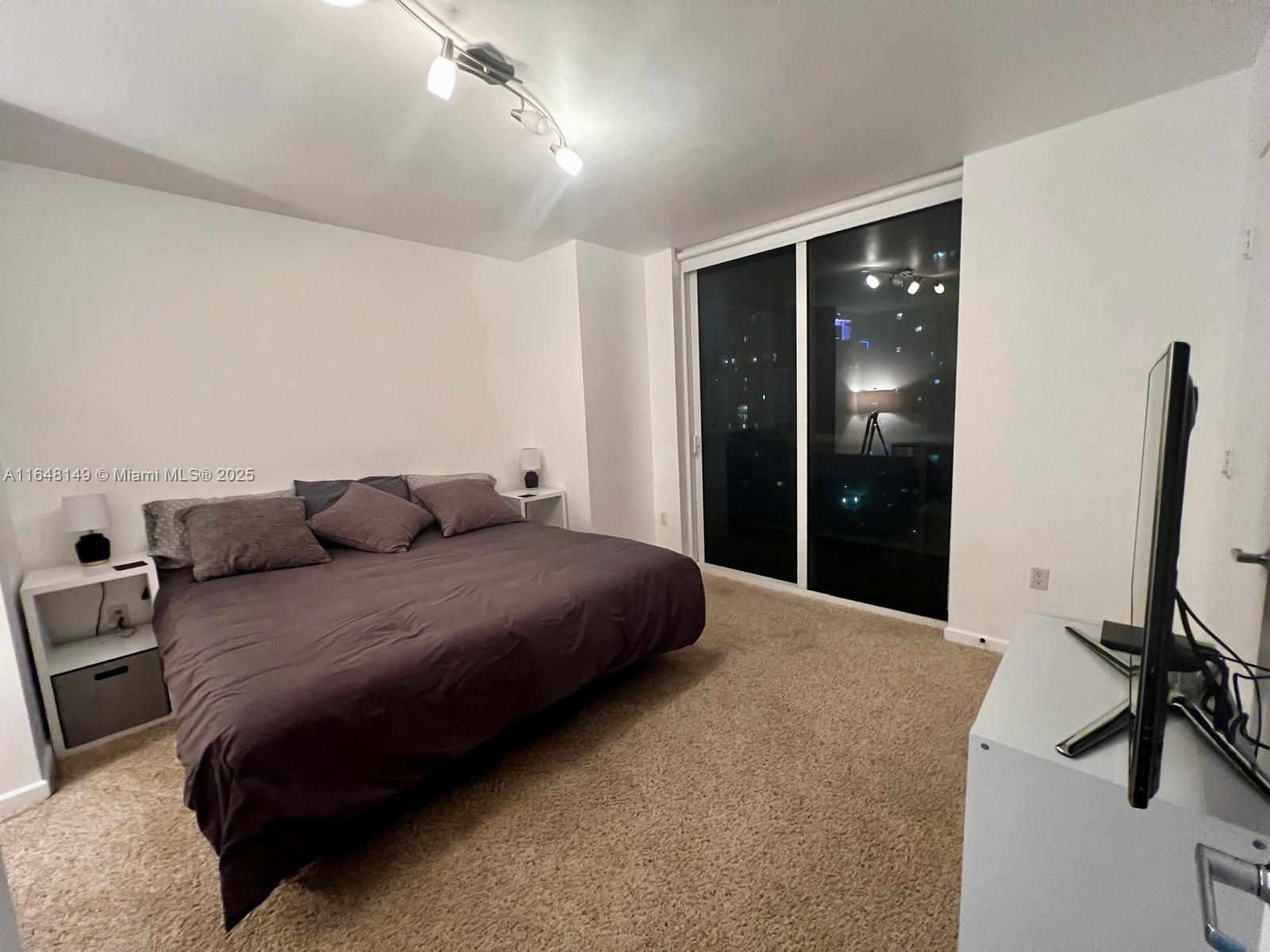 50 BISCAYNE CONDO - Residential Lease