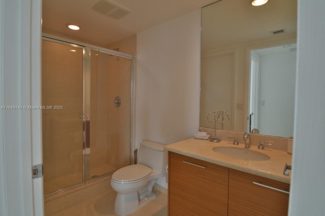50 BISCAYNE CONDO - Residential Lease
