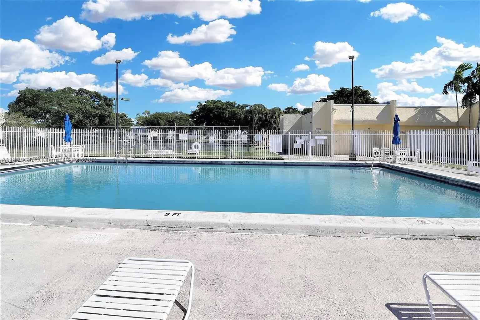 CUTLER CREEK VILLAGE COND - Residential