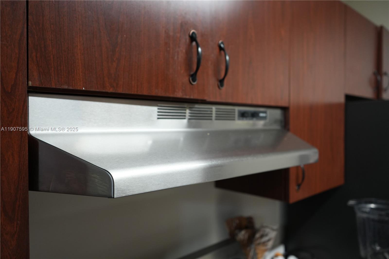 CUTLER CREEK VILLAGE COND - Residential