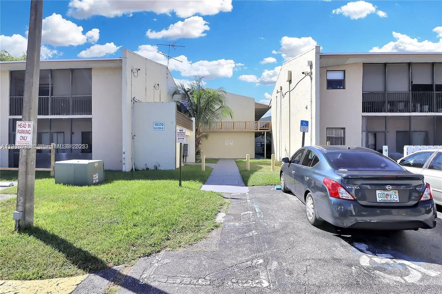CUTLER CREEK VILLAGE COND - Residential