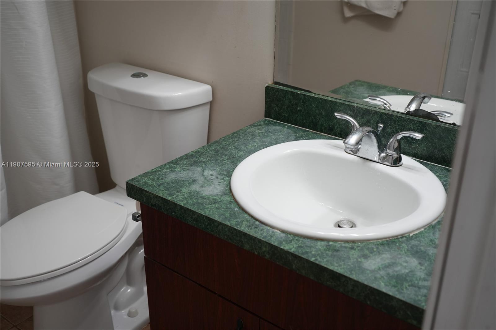 CUTLER CREEK VILLAGE COND - Residential