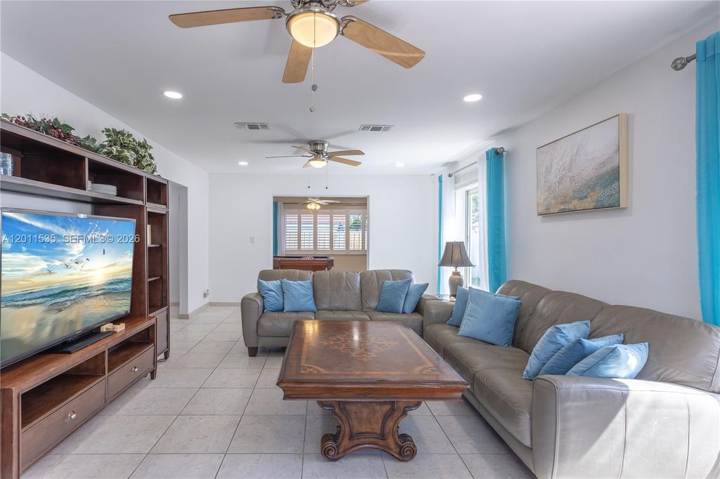 Photo of 1660 NE 25th Ave, Pompano Beach, FL 33062 (MLS # A12011535)