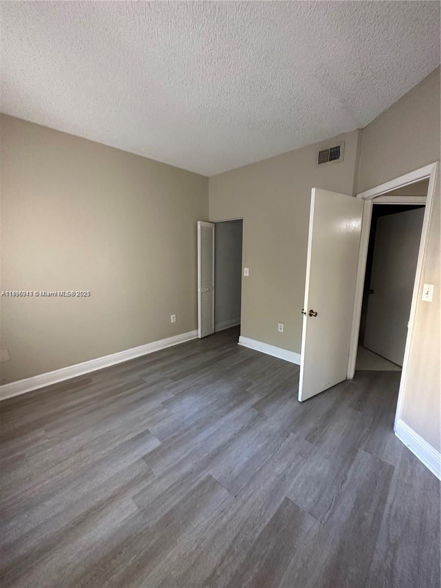 MARINA OAKS CONDO - Residential Lease