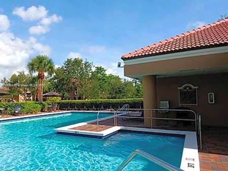 MARINA OAKS CONDO - Residential Lease