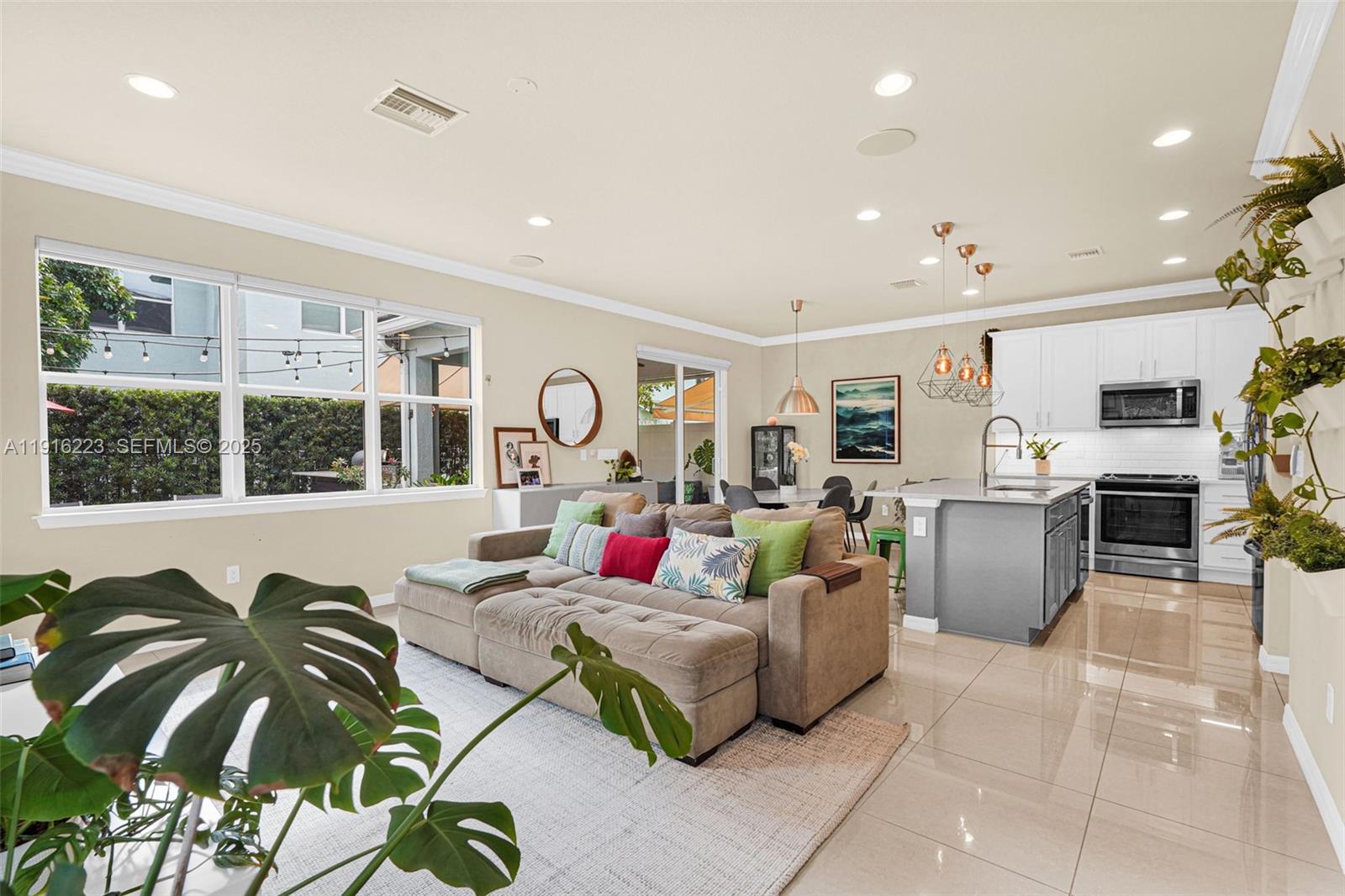 HILLCREST COUNTRY CLUB NO - Residential