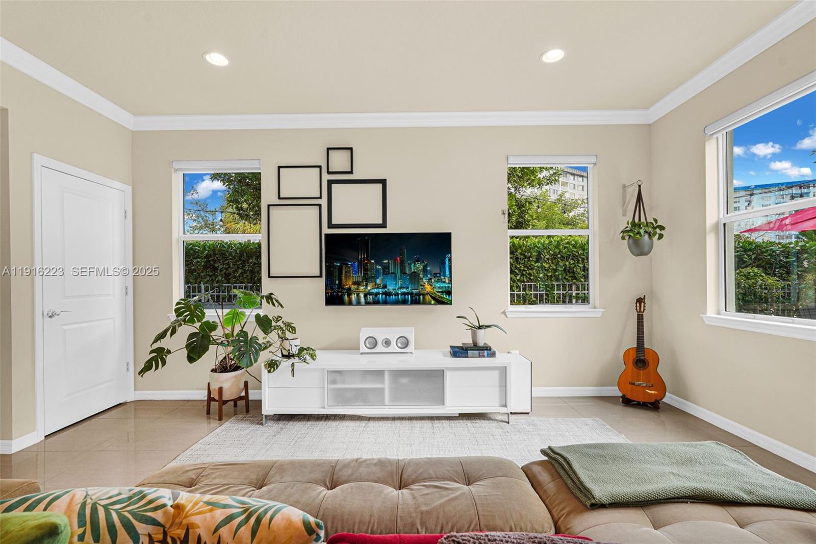 HILLCREST COUNTRY CLUB NO - Residential