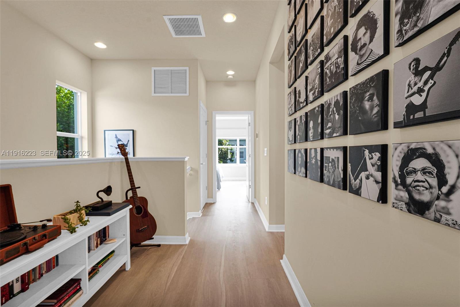 HILLCREST COUNTRY CLUB NO - Residential