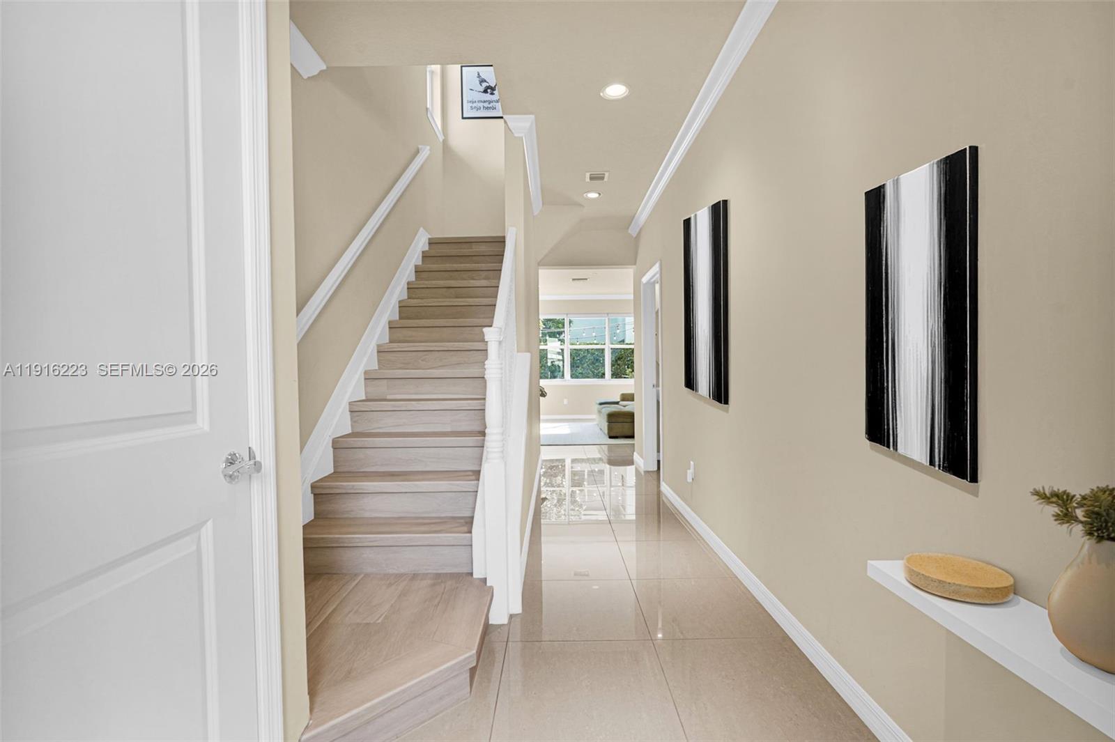 HILLCREST COUNTRY CLUB NO - Residential