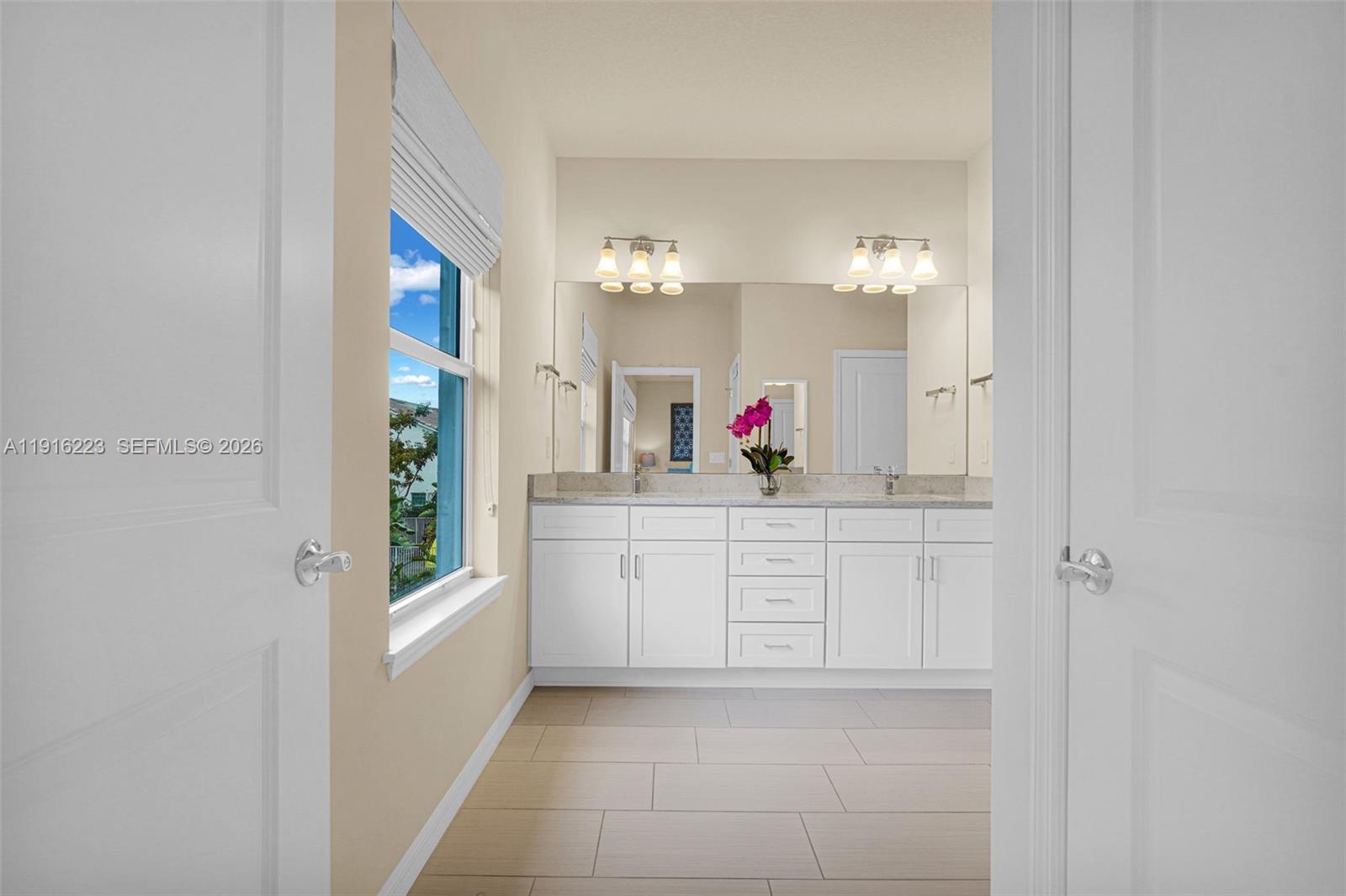 HILLCREST COUNTRY CLUB NO - Residential