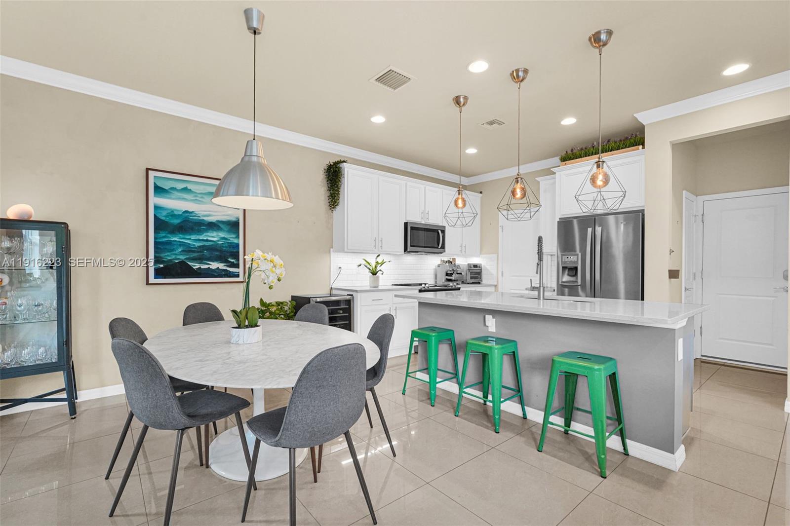 HILLCREST COUNTRY CLUB NO - Residential