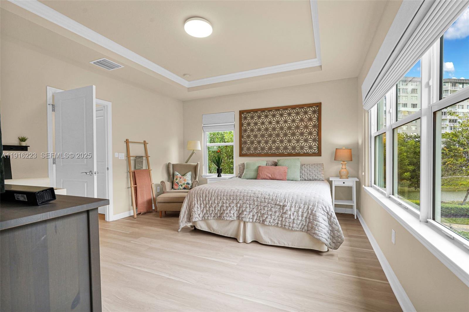 HILLCREST COUNTRY CLUB NO - Residential