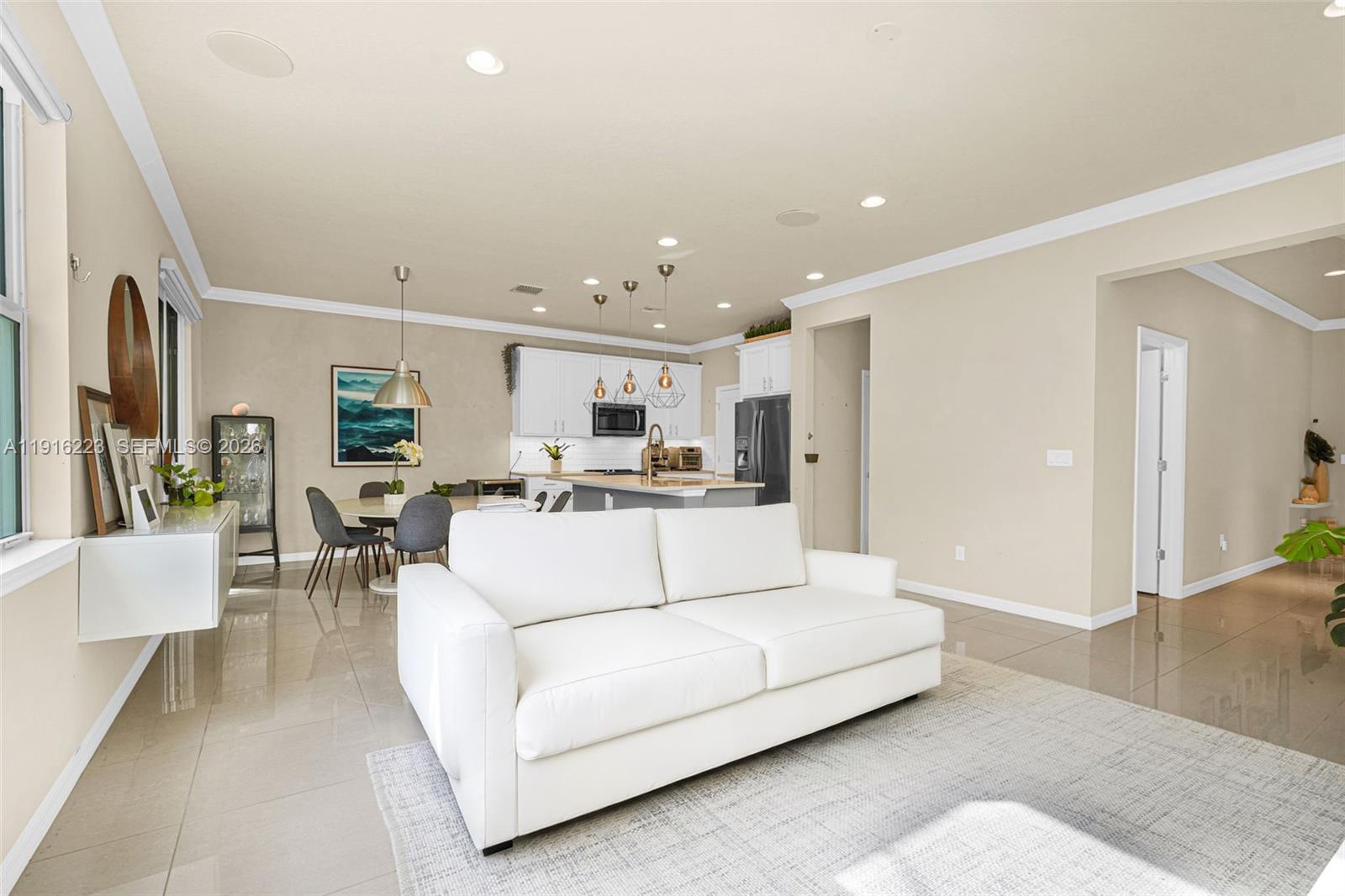 HILLCREST COUNTRY CLUB NO - Residential