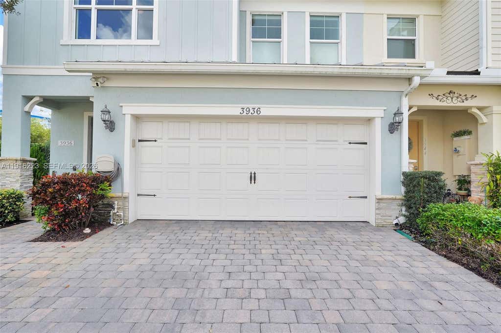 Photo of 3936 Mahogany Ln, Hollywood, FL 33021 (MLS # A11916223)