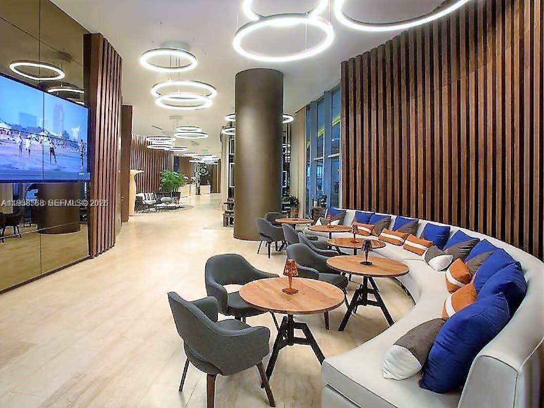 4111 SOUTH OCEAN DRIVE CO - Residential