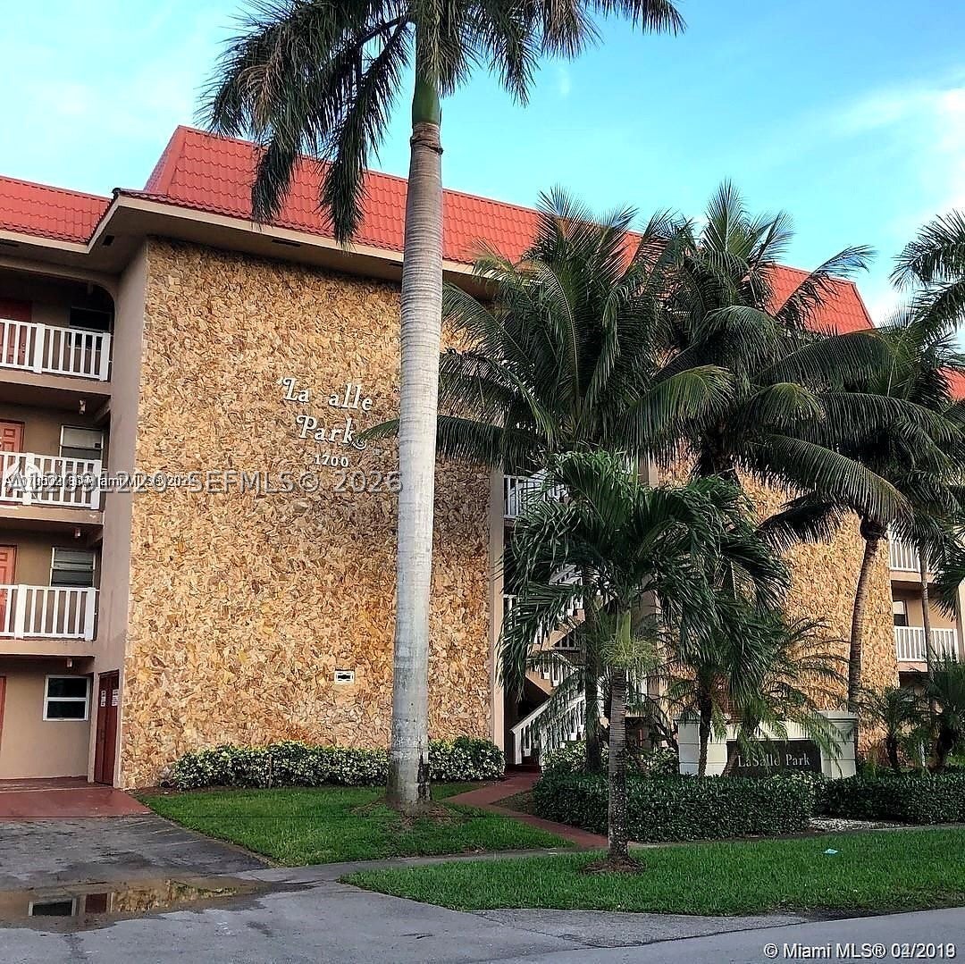 1700 NW 58th Ter