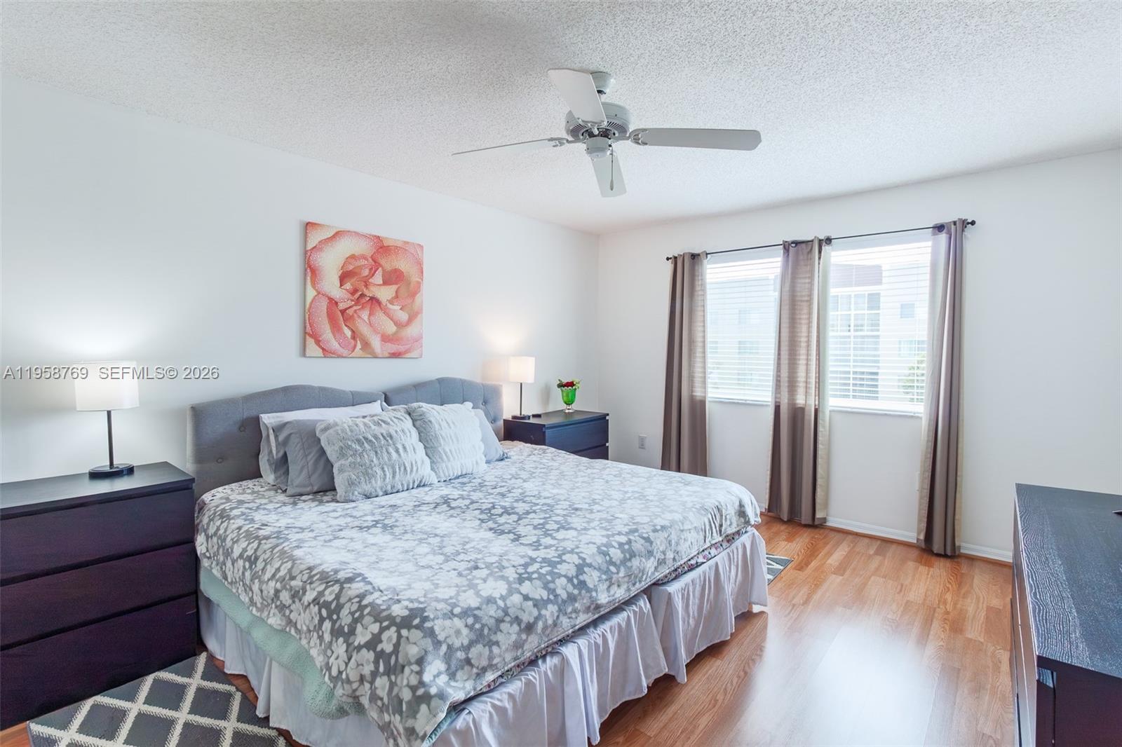 TRENT CONDOMINIUM G - Residential