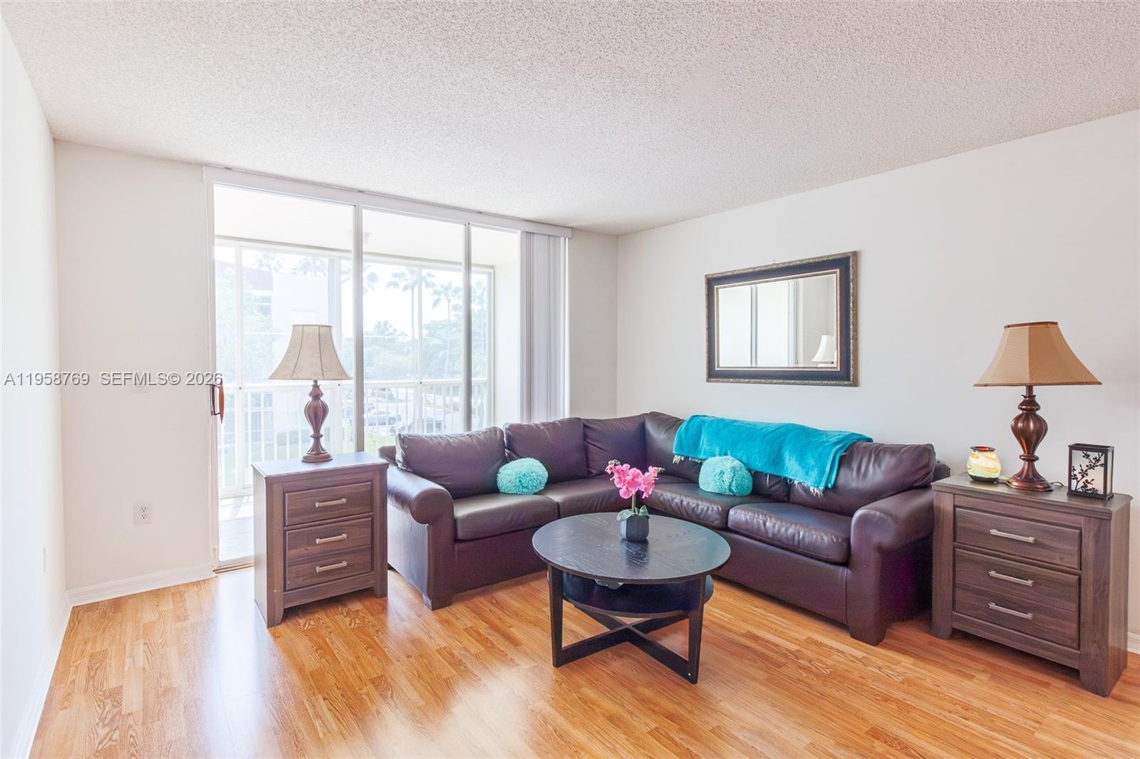 TRENT CONDOMINIUM G - Residential