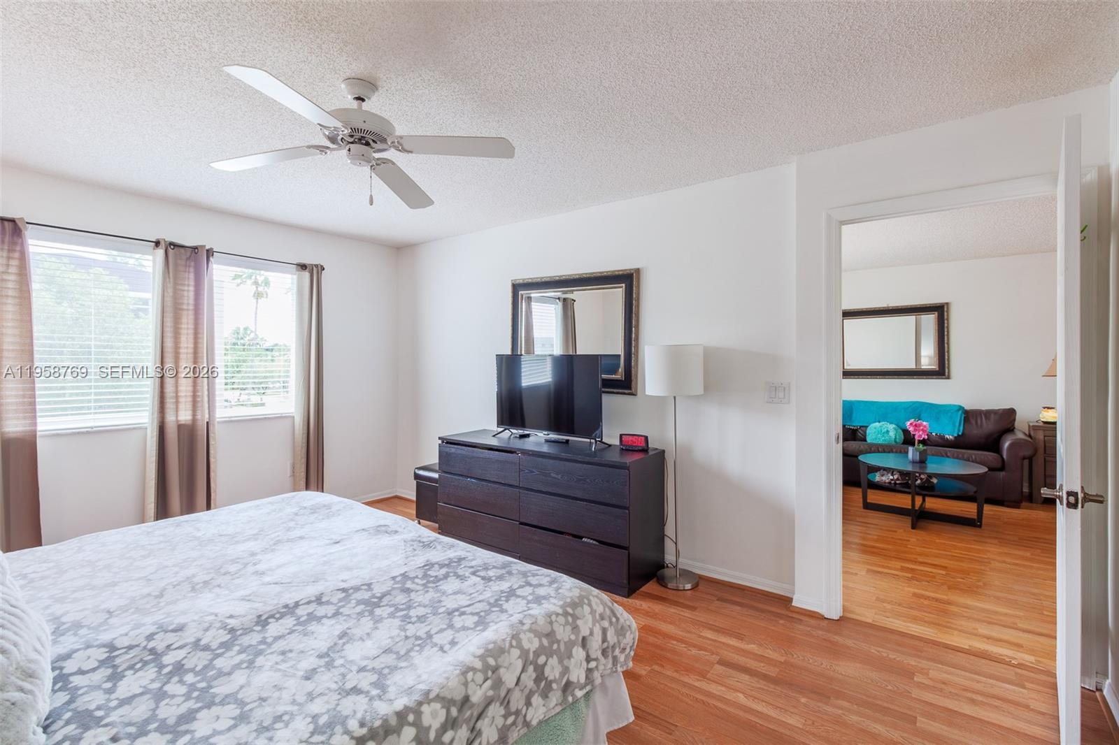 TRENT CONDOMINIUM G - Residential