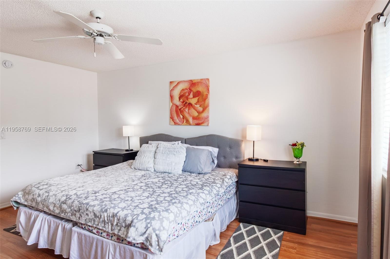 TRENT CONDOMINIUM G - Residential