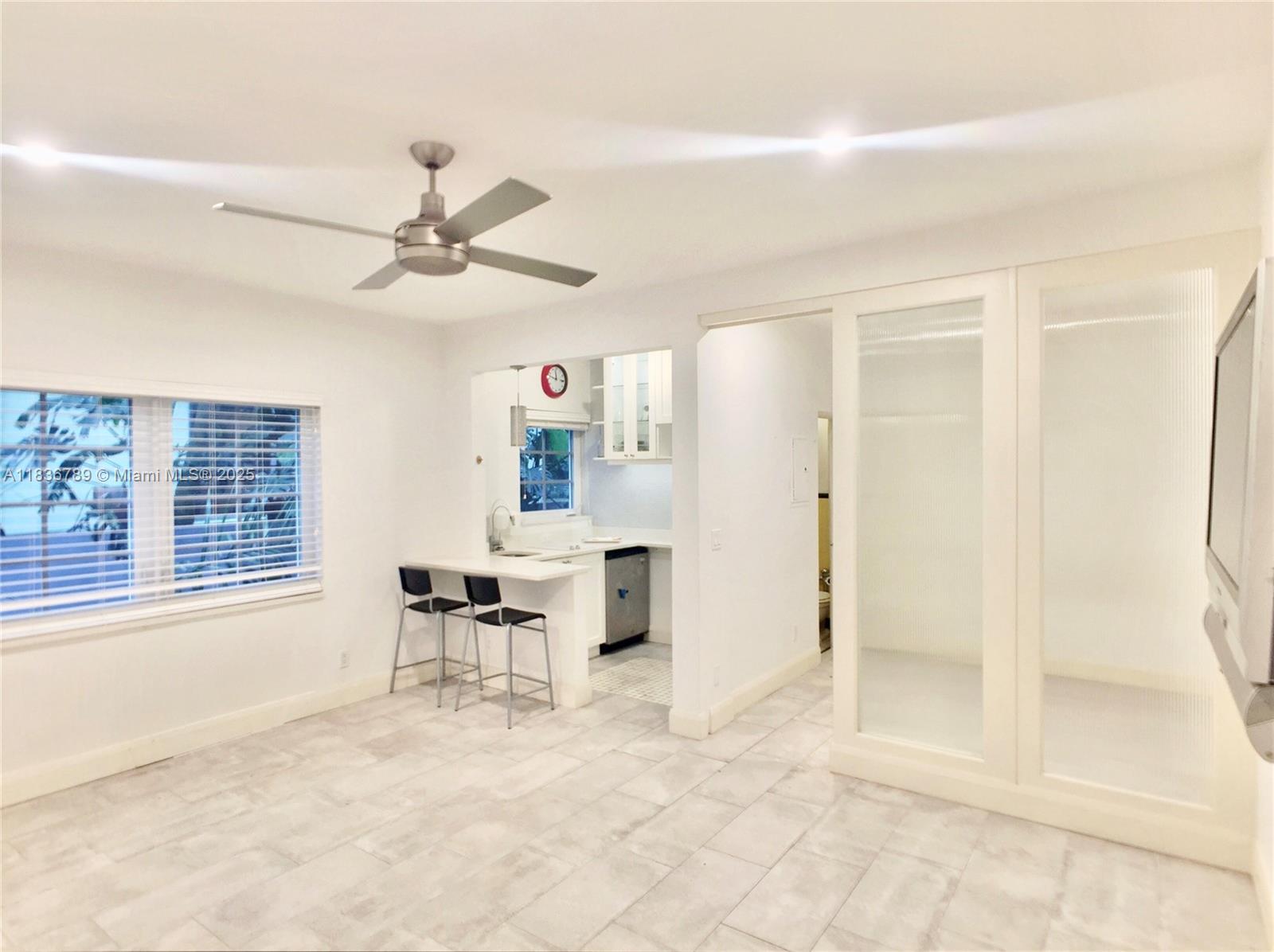 260 Euclid Ave 4