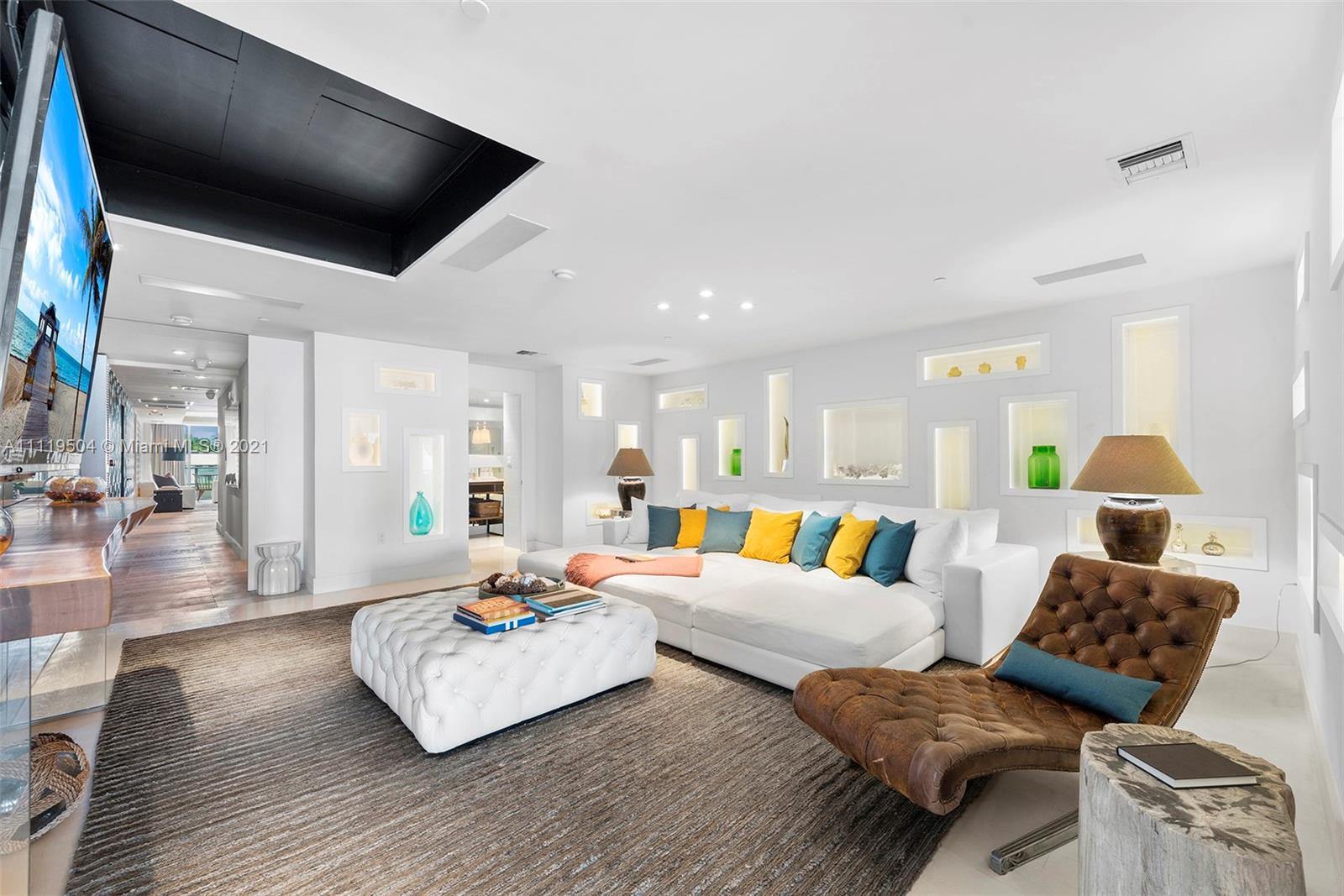 OCEAN HOUSE CONDO - Residential