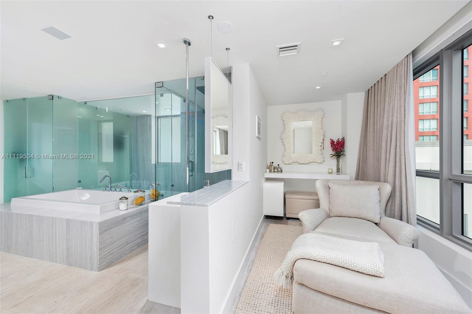 OCEAN HOUSE CONDO - Residential