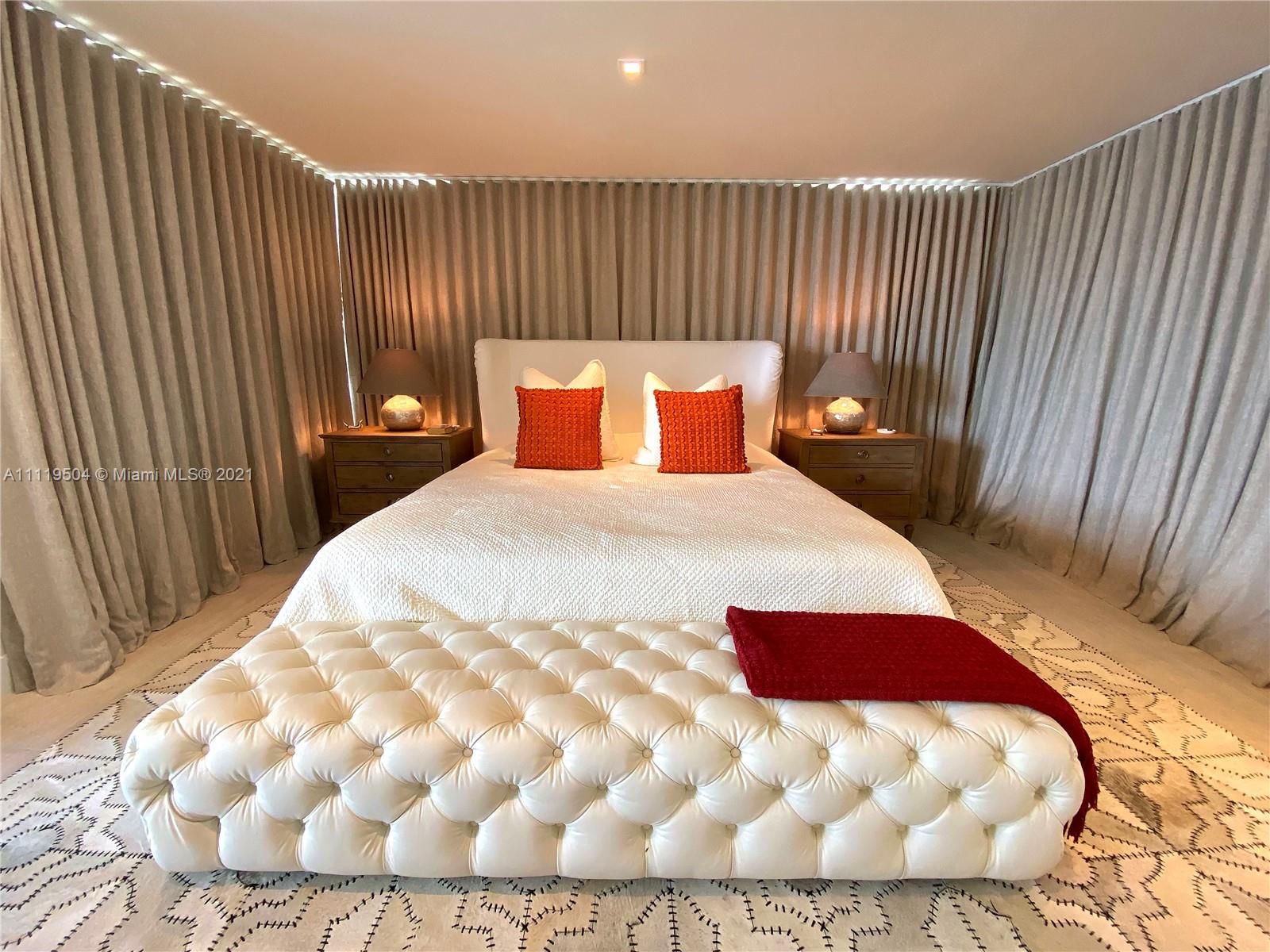 OCEAN HOUSE CONDO - Residential