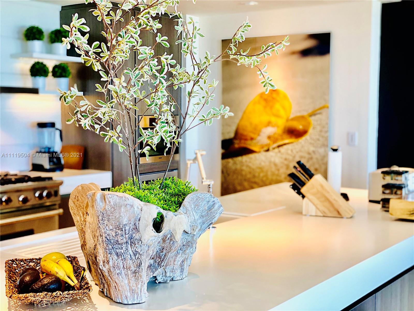 OCEAN HOUSE CONDO - Residential