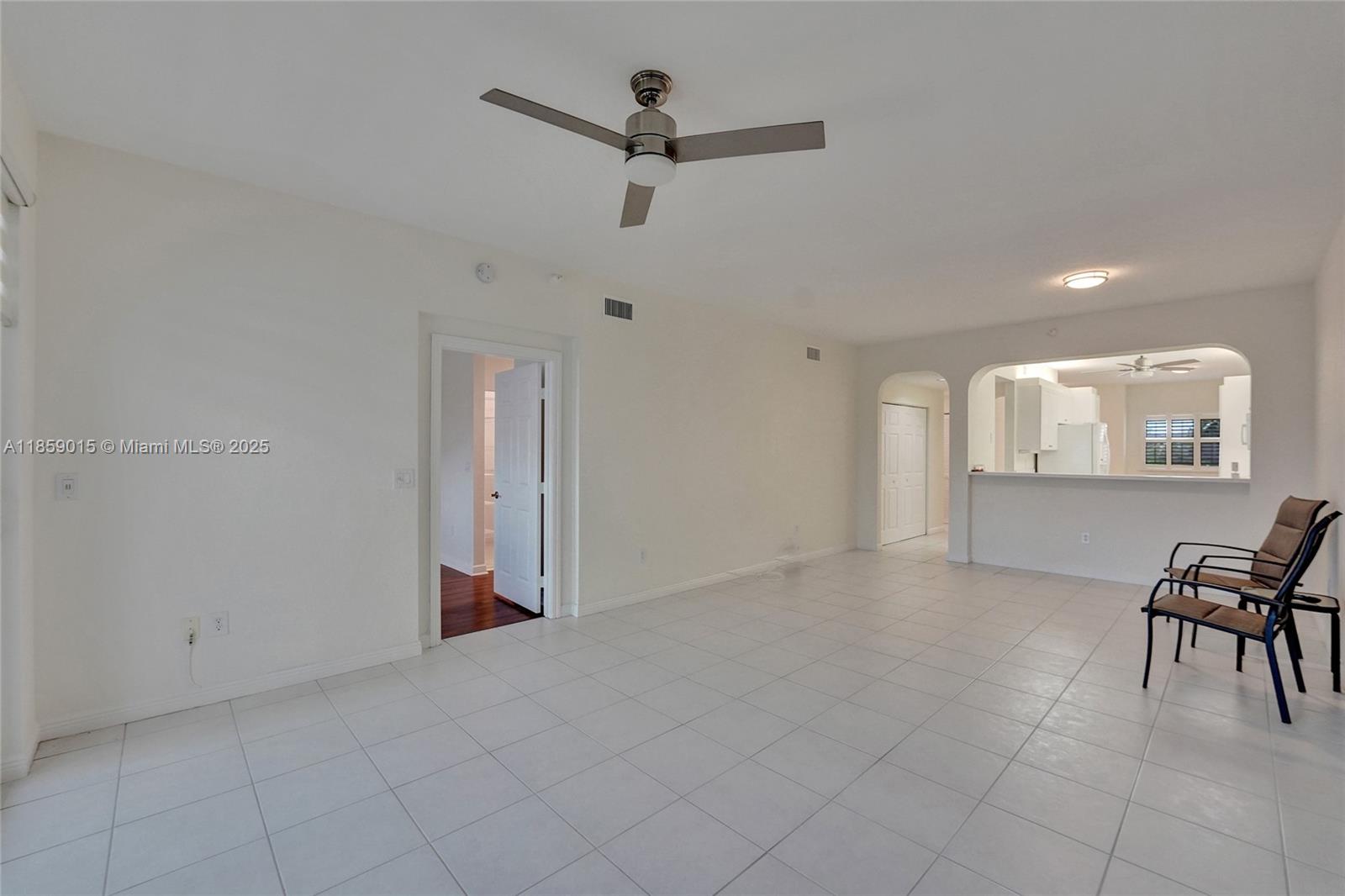 SOUTHAMPTON CONDOMINIUM G - Residential