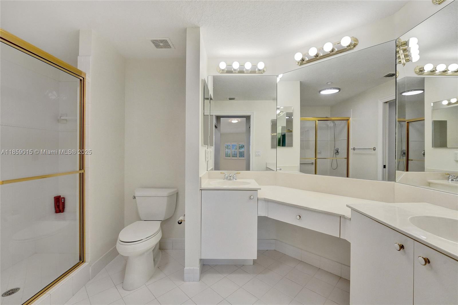 SOUTHAMPTON CONDOMINIUM G - Residential