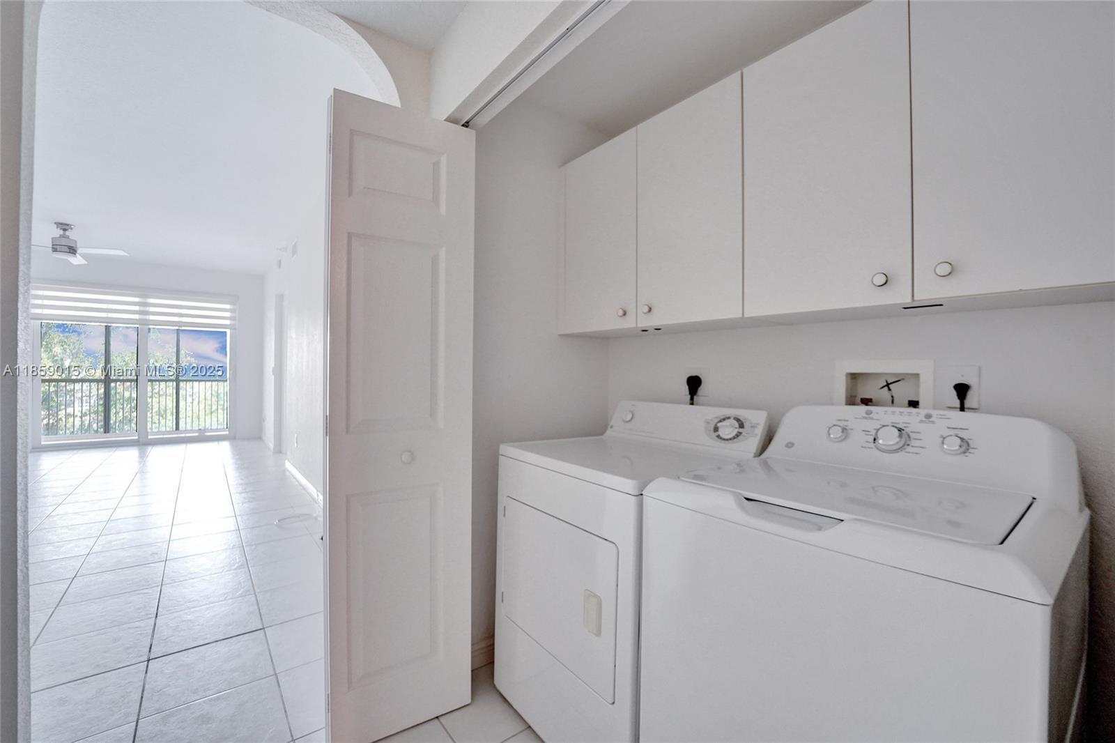 SOUTHAMPTON CONDOMINIUM G - Residential