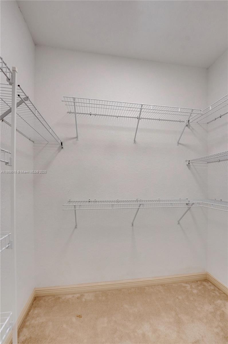 SOUTHAMPTON CONDOMINIUM G - Residential