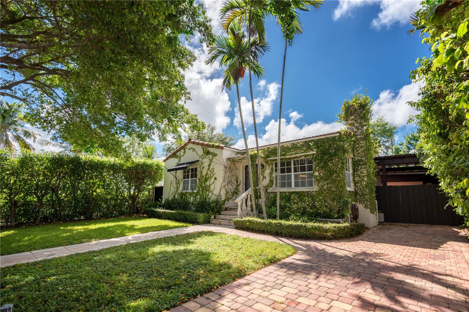 Property for Sale at Address Not Disclosed, Miami, Broward County, Florida - Bedrooms: 3 
Bathrooms: 2  - $989,000