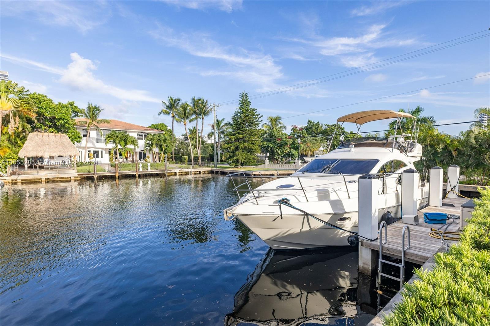 543 Hibiscus Dr