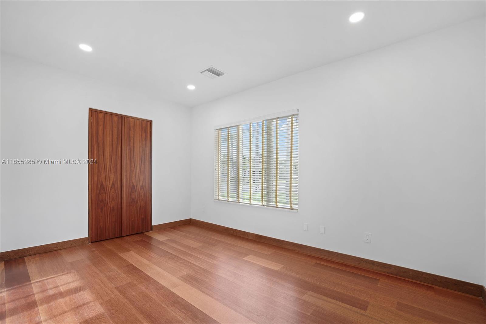 GOLDEN ISLES SEC - Residential