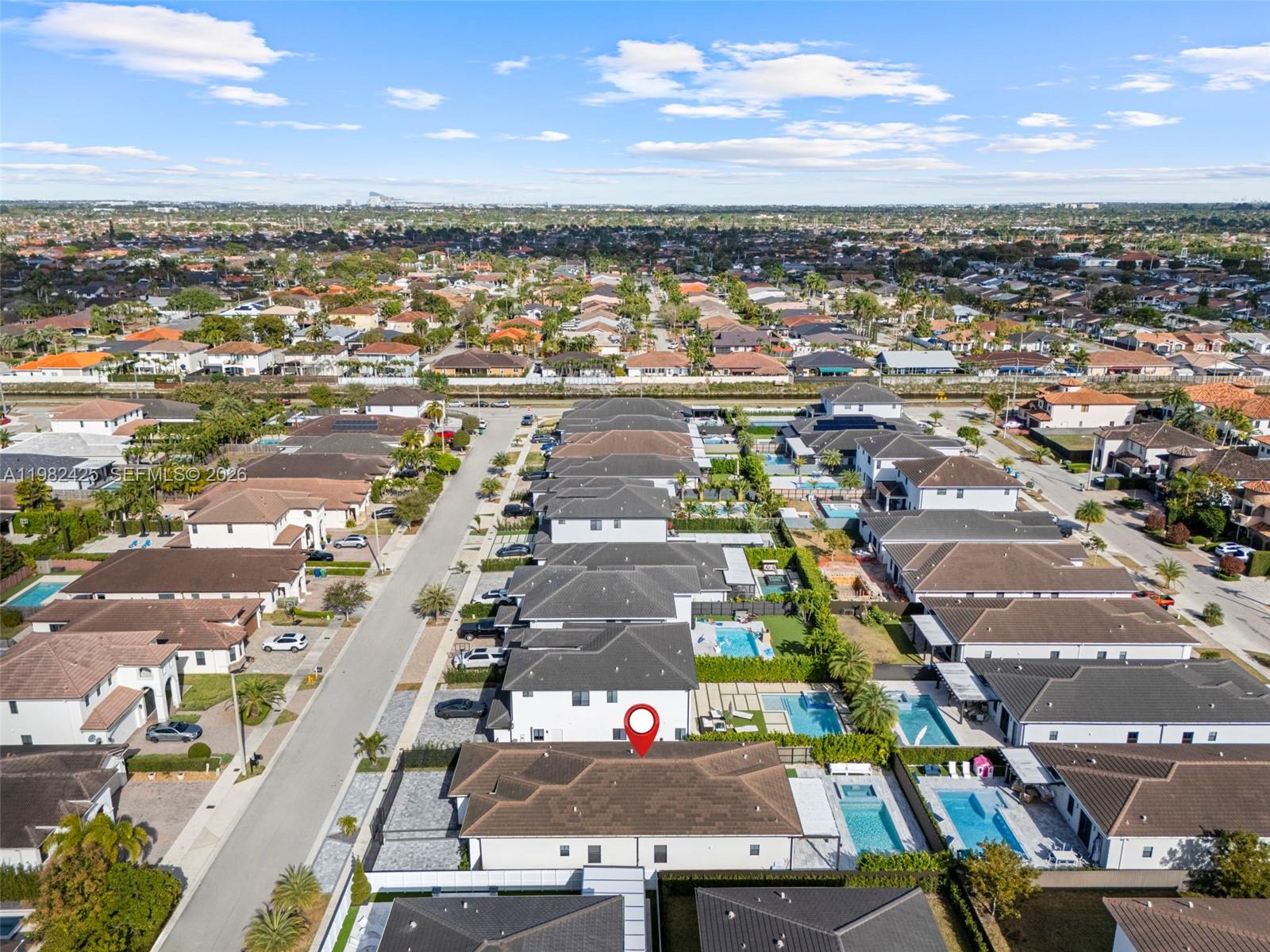 CORAL WAY BY LUXCOM - Residential