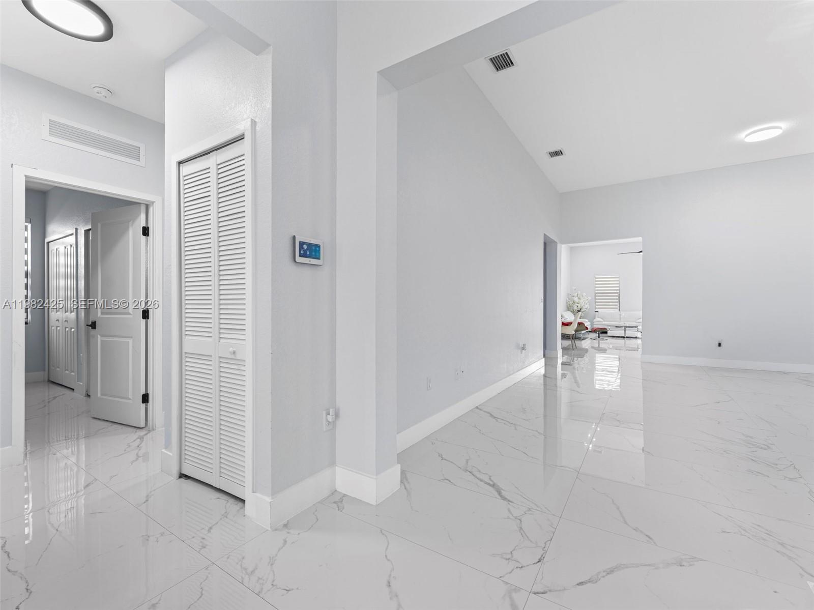 CORAL WAY BY LUXCOM - Residential